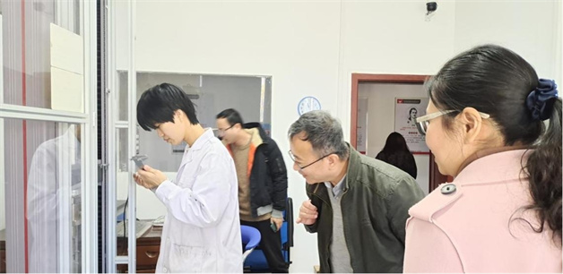 �Ͼ����պ����W(xu��)��(l��i)���������z�I(y��)�M(j��n)�м��g(sh��)����